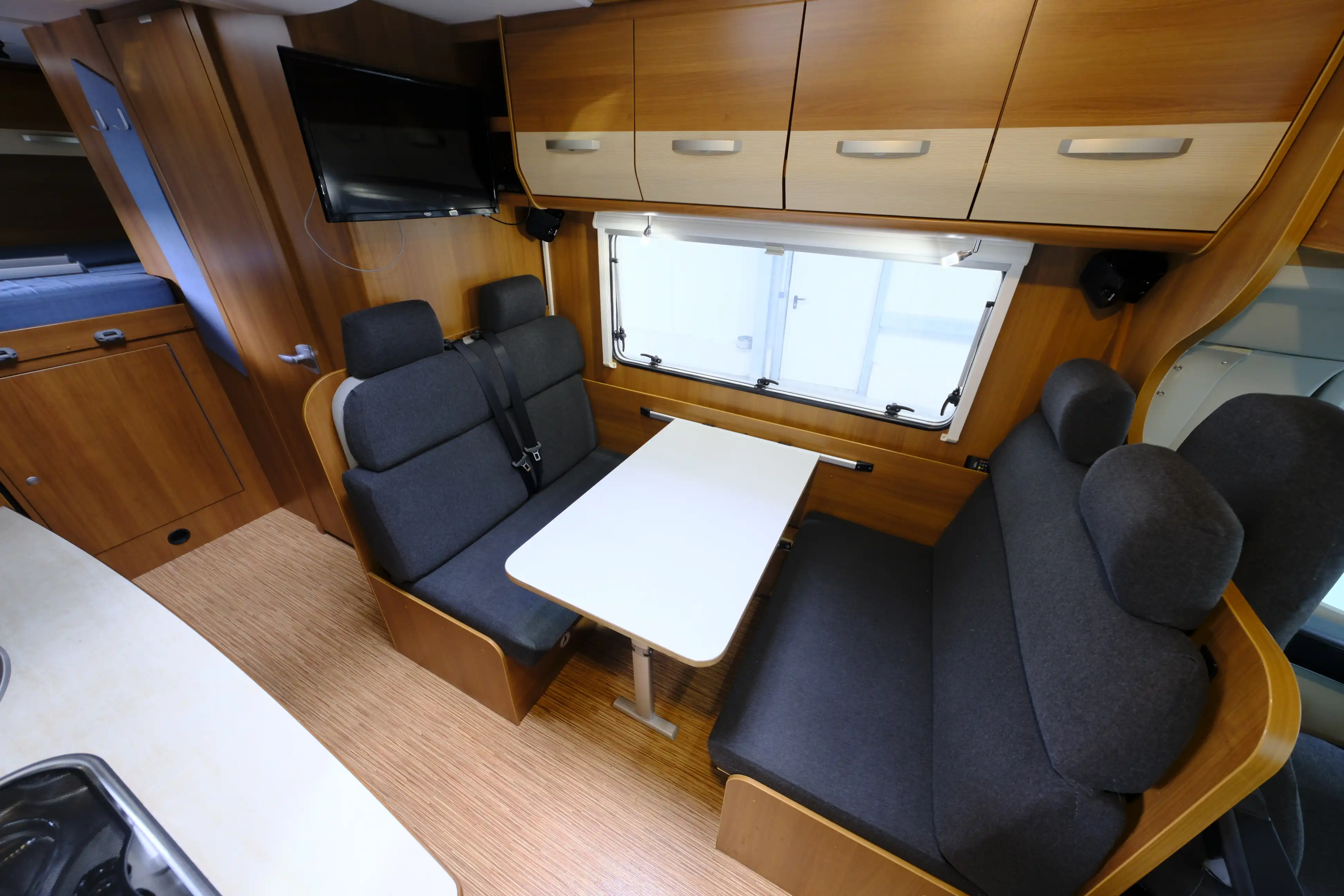 CARADO A 464